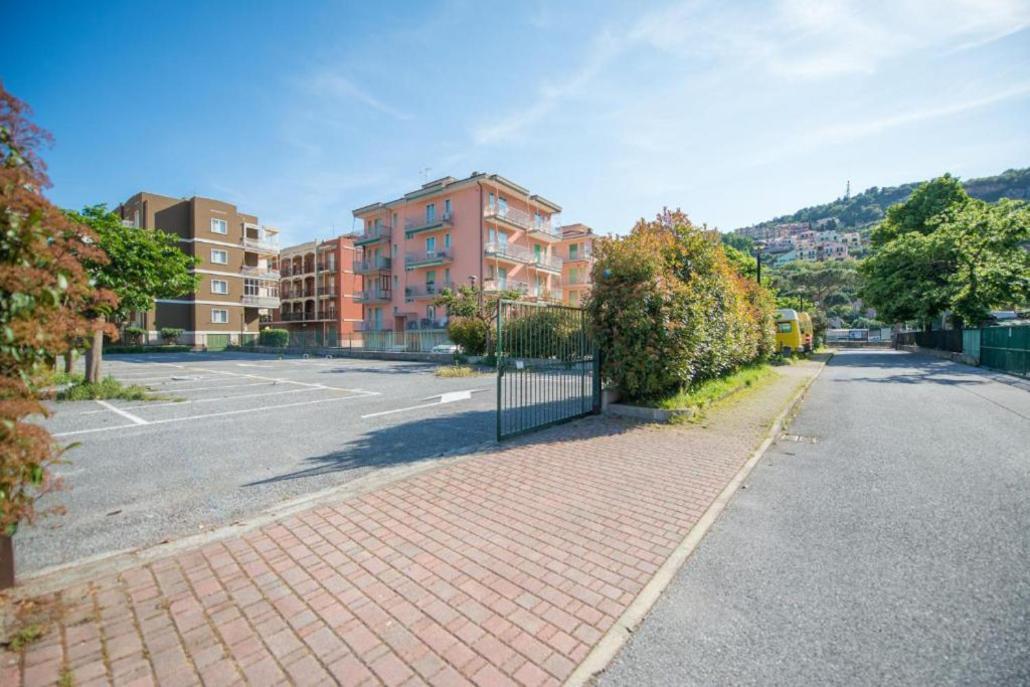 Babyaccomodation Family Bright Pietra Ligure Zewnętrze zdjęcie