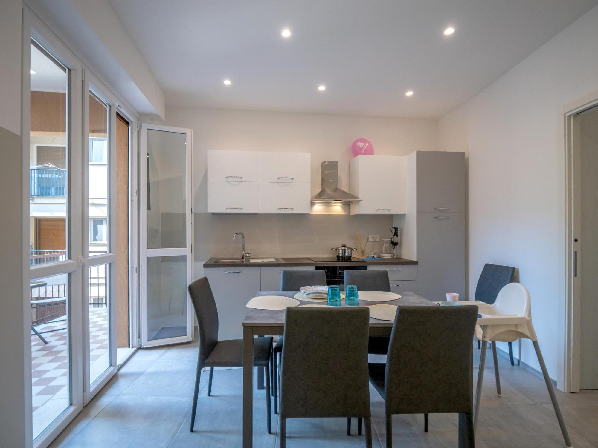Babyaccomodation Family Bright Pietra Ligure Zewnętrze zdjęcie